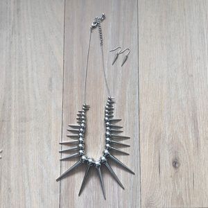 SPIKE BURST NECKLACE & EARRING SET✨SILVER OR GOLD